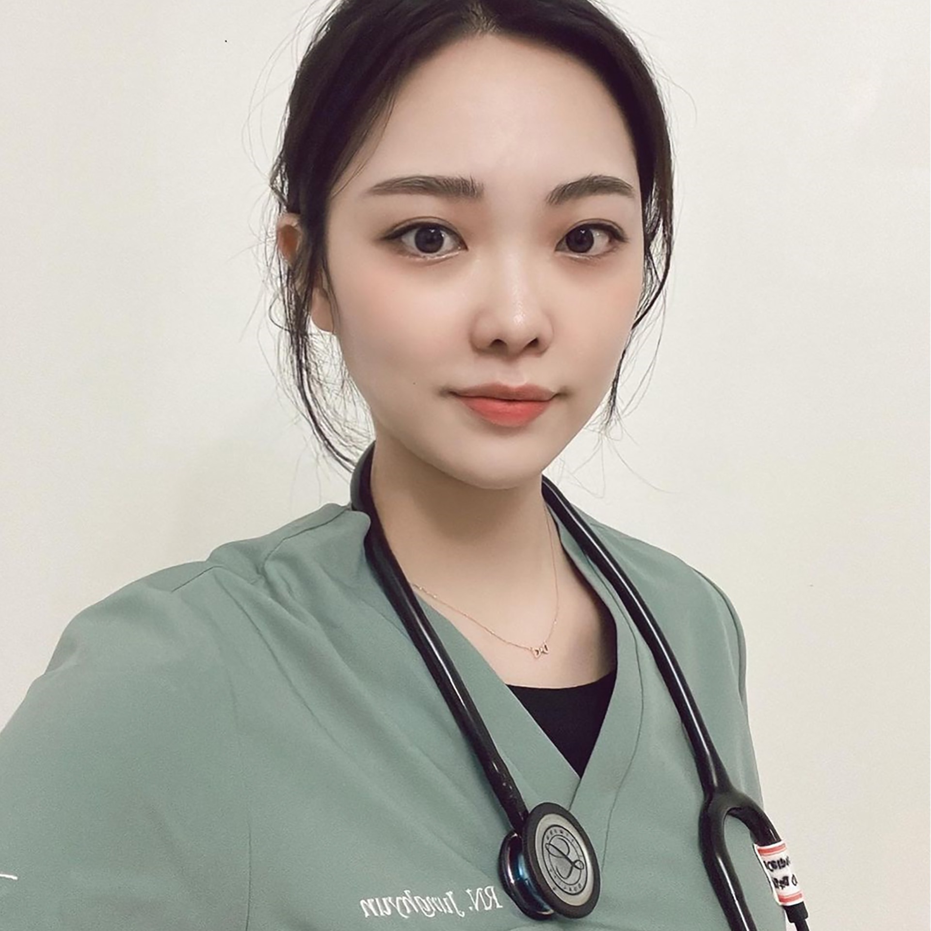 Dr. Lee Jung-hyun