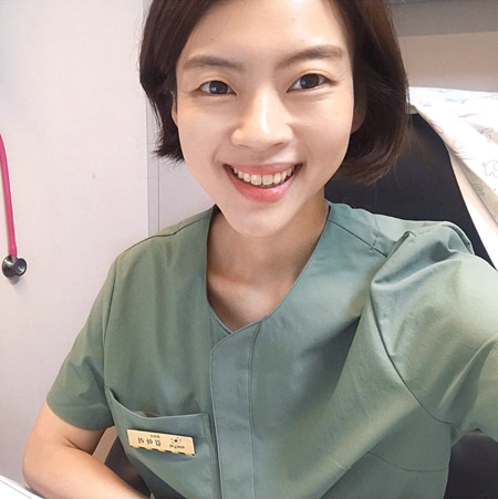 Dr. Kim Ari