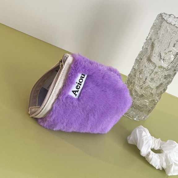 Aeiou Basic Pouch (M size) Neon Purple Fur