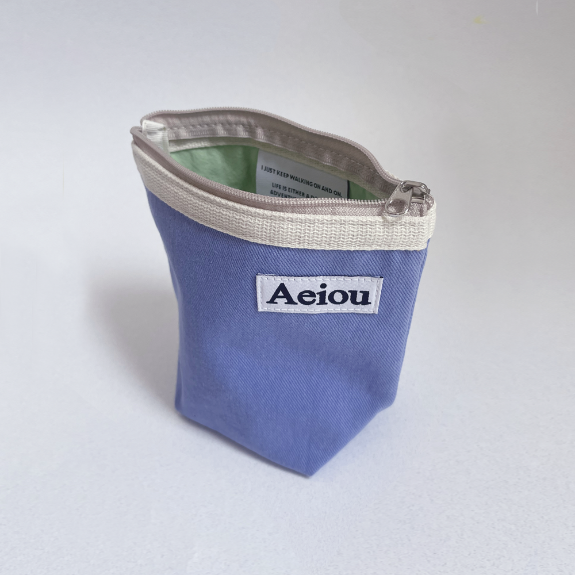 Aeiou Basic Pouch (M size) Hyacinth Purple Blue