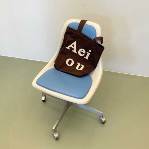 Aeiou Logo Bag (Cotton 100%)Chocolate