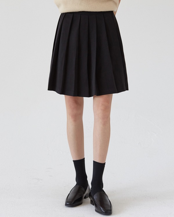 chelsea pleats mini skirt (s,m)