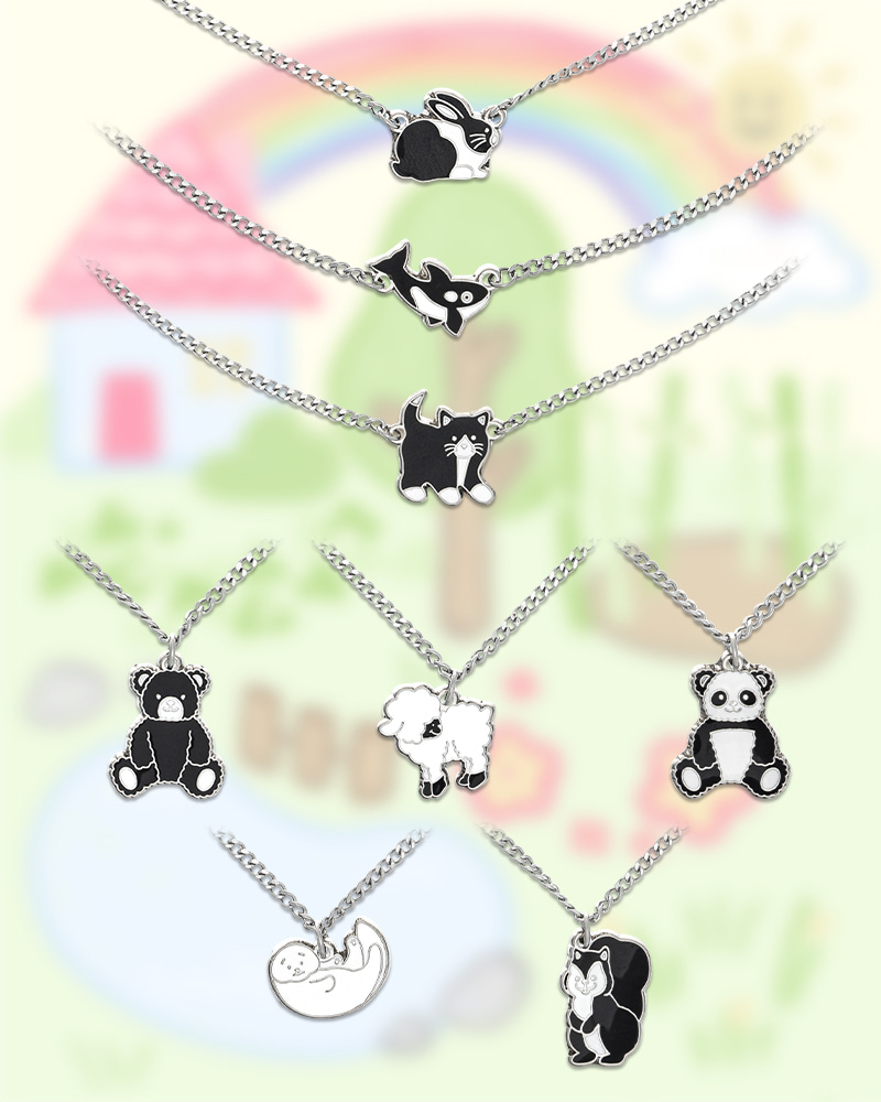 ANIMAL FRIENDS NECKLACE