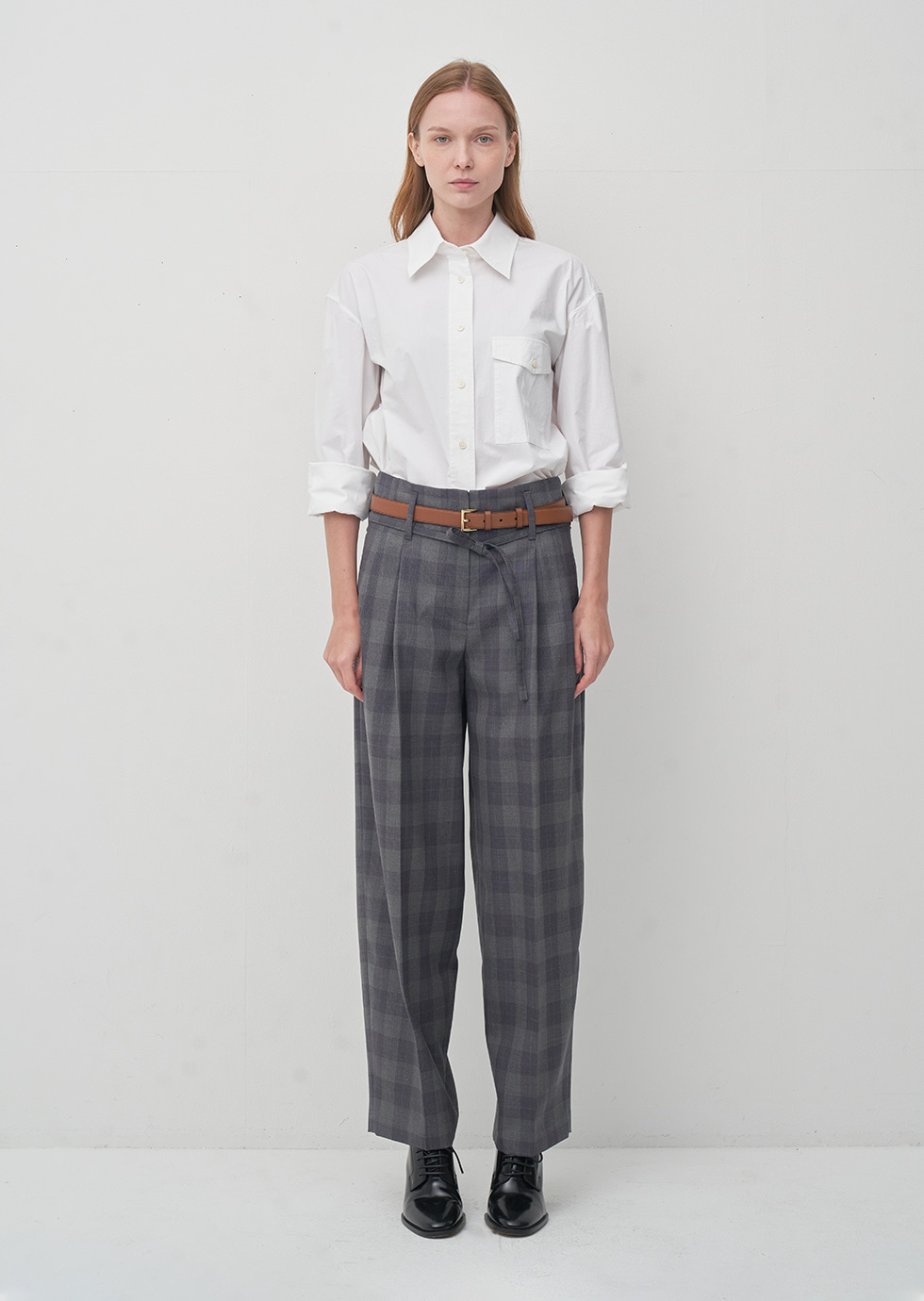 HAILEY GRAY CHECKED TWO TUCKED TAPERED PANTS - 에몽 공식스토어  aimons