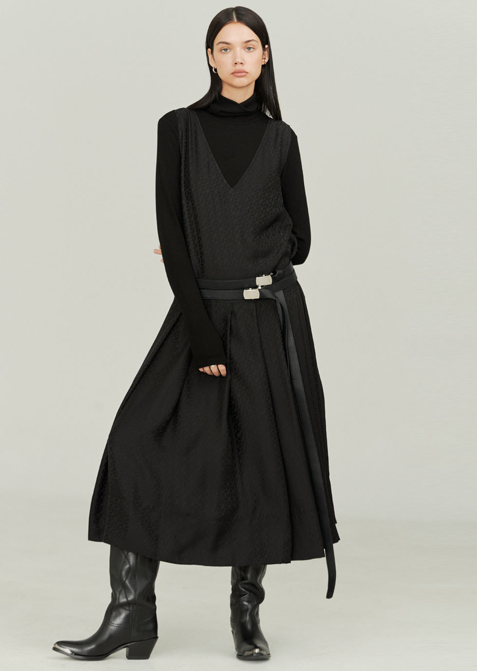 [AIMONS BESPOKE] SOFIA BLACK JACQUARD SLEEVEESS DRESS - 에몽 공식스토어  aimons