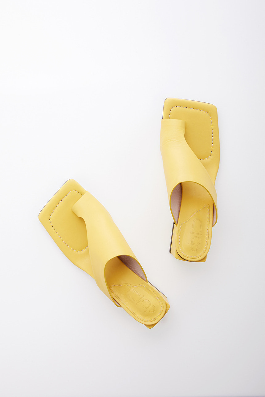 HIGHLAND PARK sandals (Yellow)