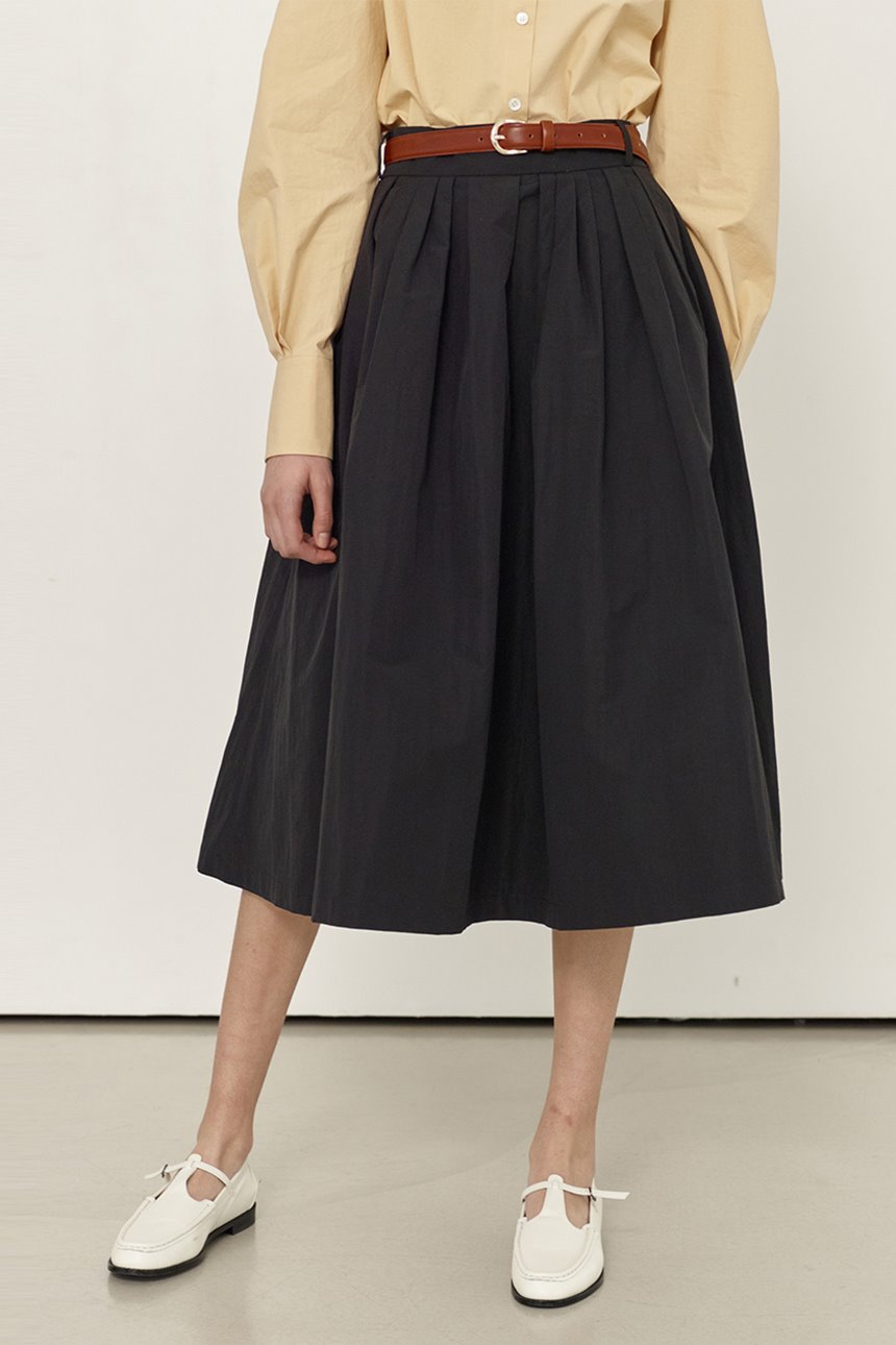 [임수정, 김세정 착용]BOROMWAT Flared skirt (Black)
