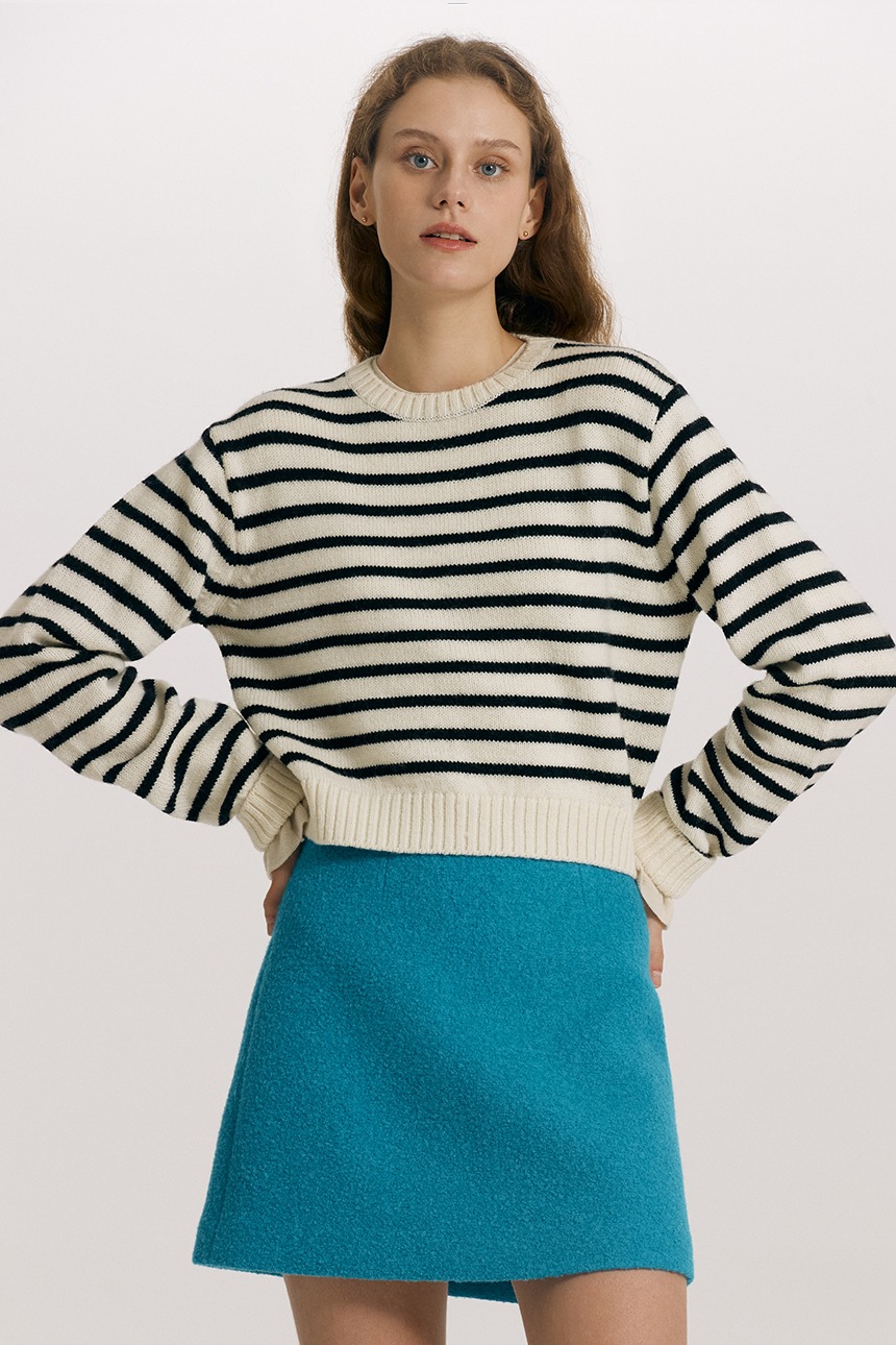 [이나연 착용]LIBERTY Stripe crop wool knit (Ivory)
