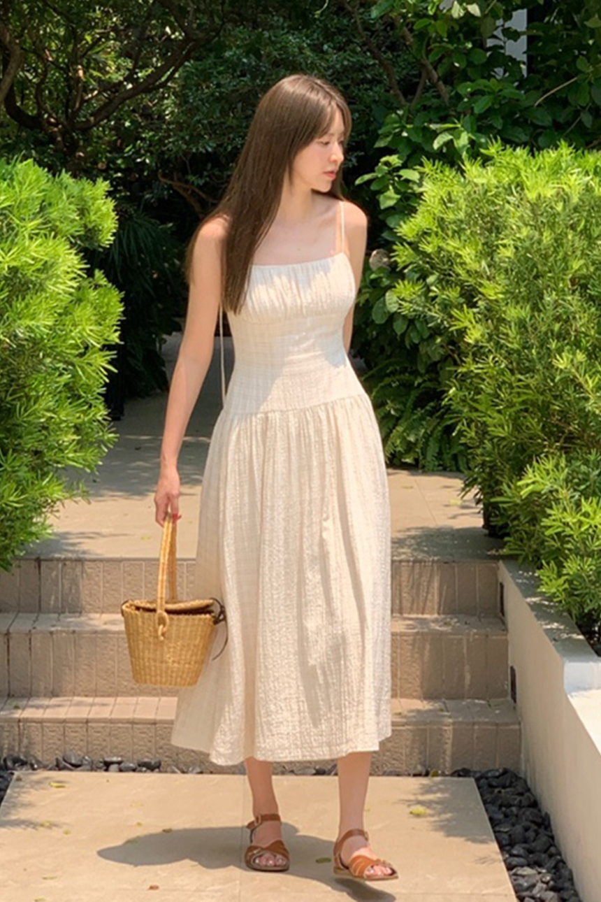 ● AND YOU ● Apollo Bay Shirring Sleeveless Long Dress Jennie and Jinajung's PICK] Apollo Bay Volume Strap Long
