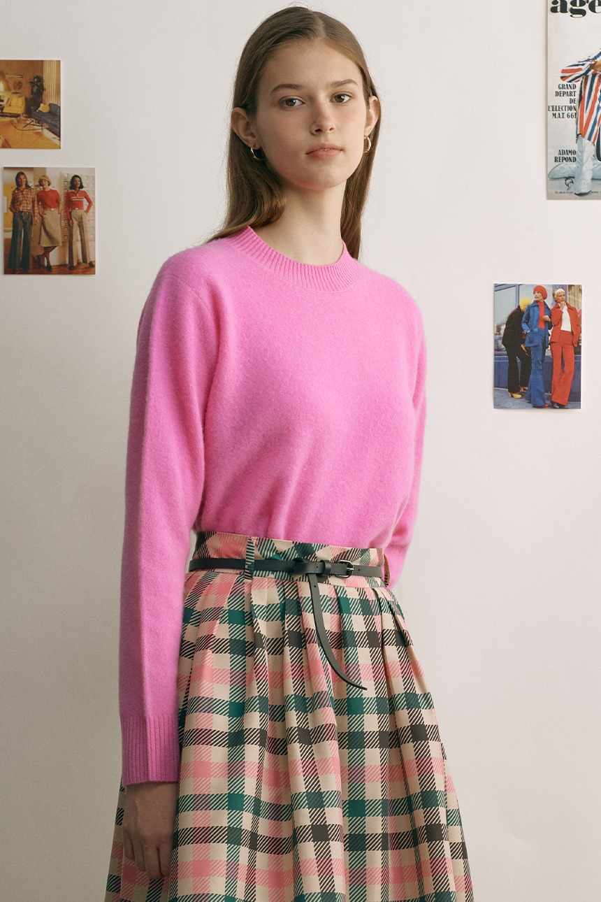 [이다희 착용]POPLAR Wool round neck knit (Fuchsia pink)