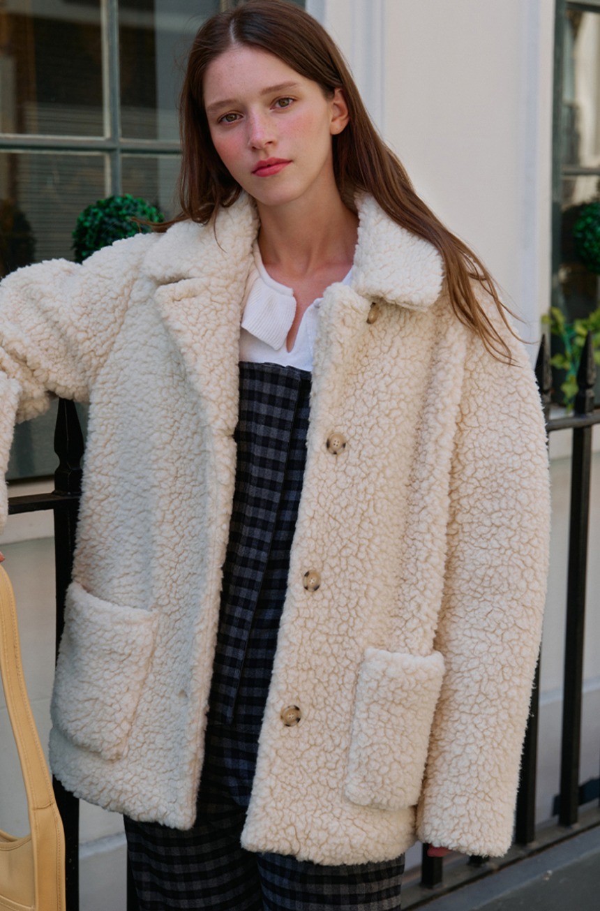 [윤승아 착용]BRIXTON Eco shearing wool coat (Ivory)