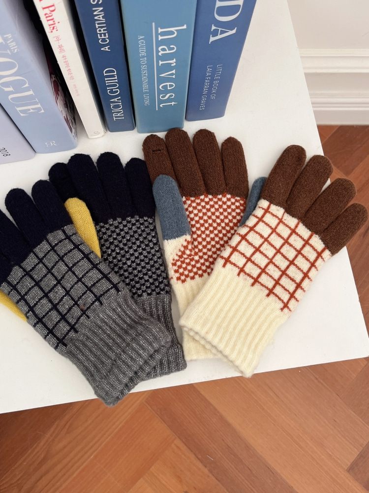 Checkered Knitwear Smartphone Touch Couple Gloves
