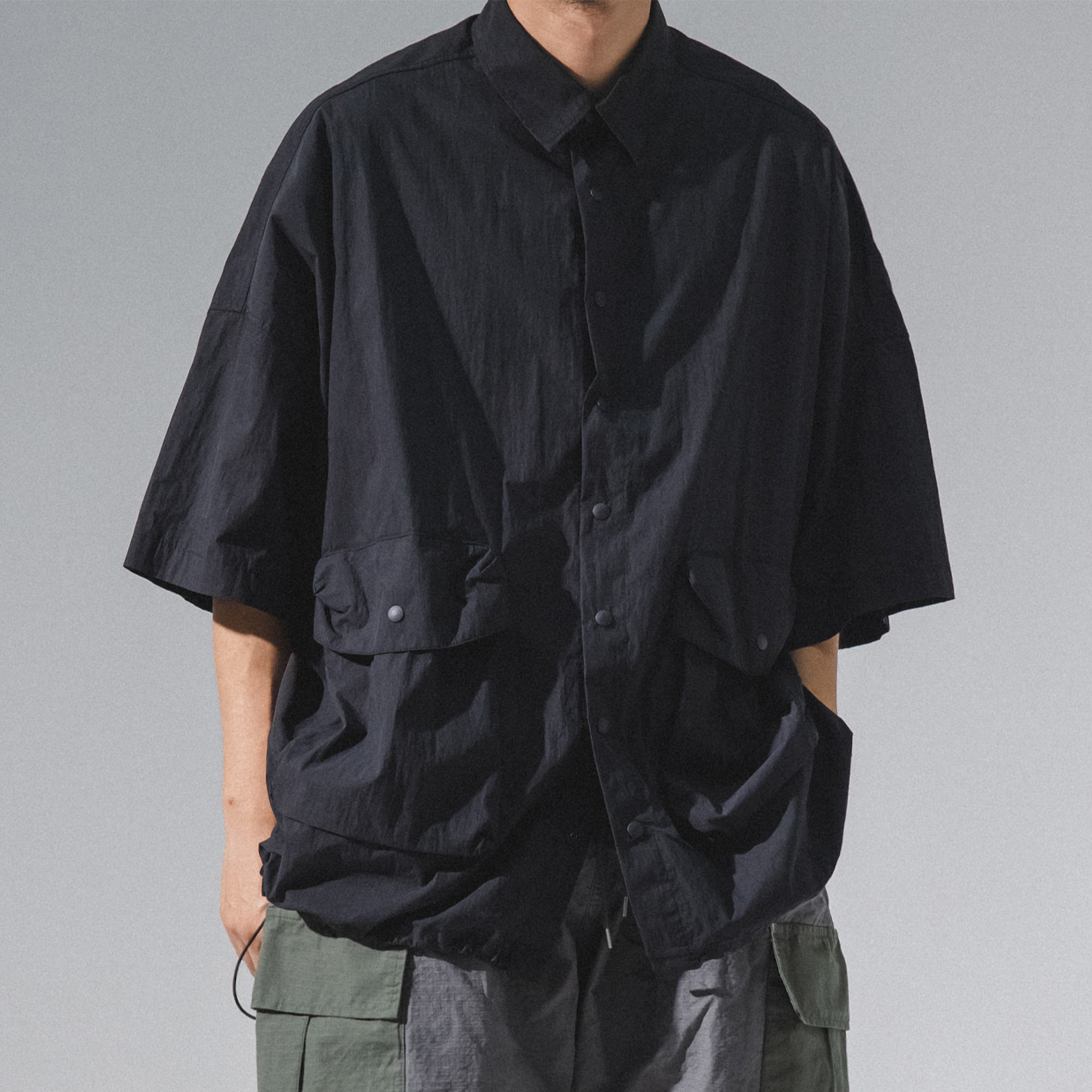 3D Pocket Strap Half Shirt - Black