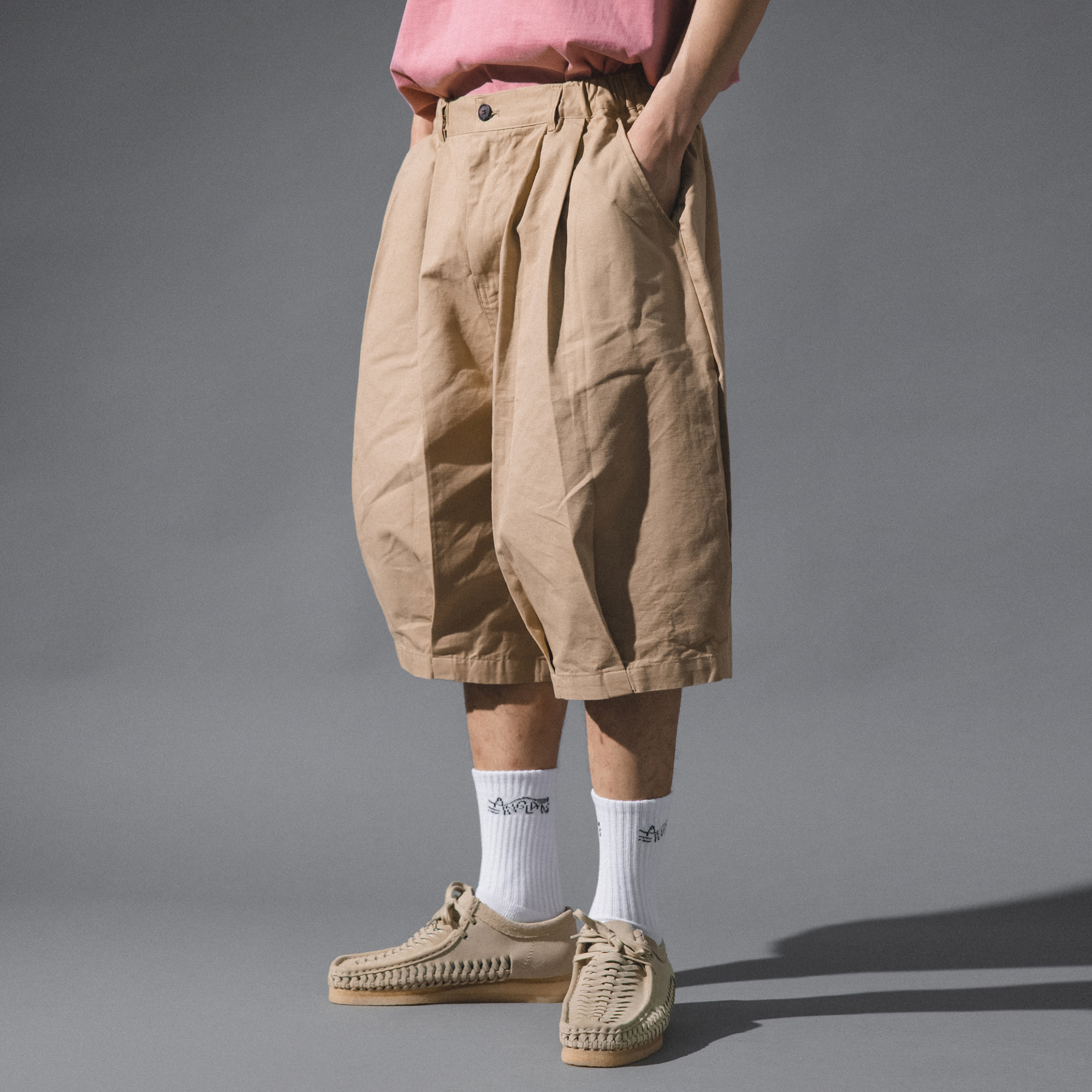 [AG] Twill Two Tuck Balloon Shorts - Beige