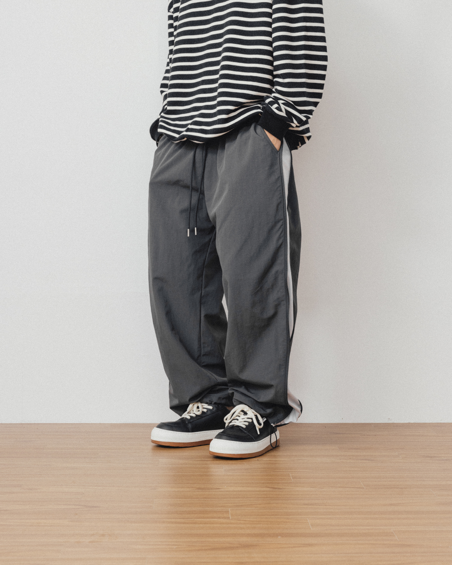 Nylon Oblique Side Zip Pants - Grey