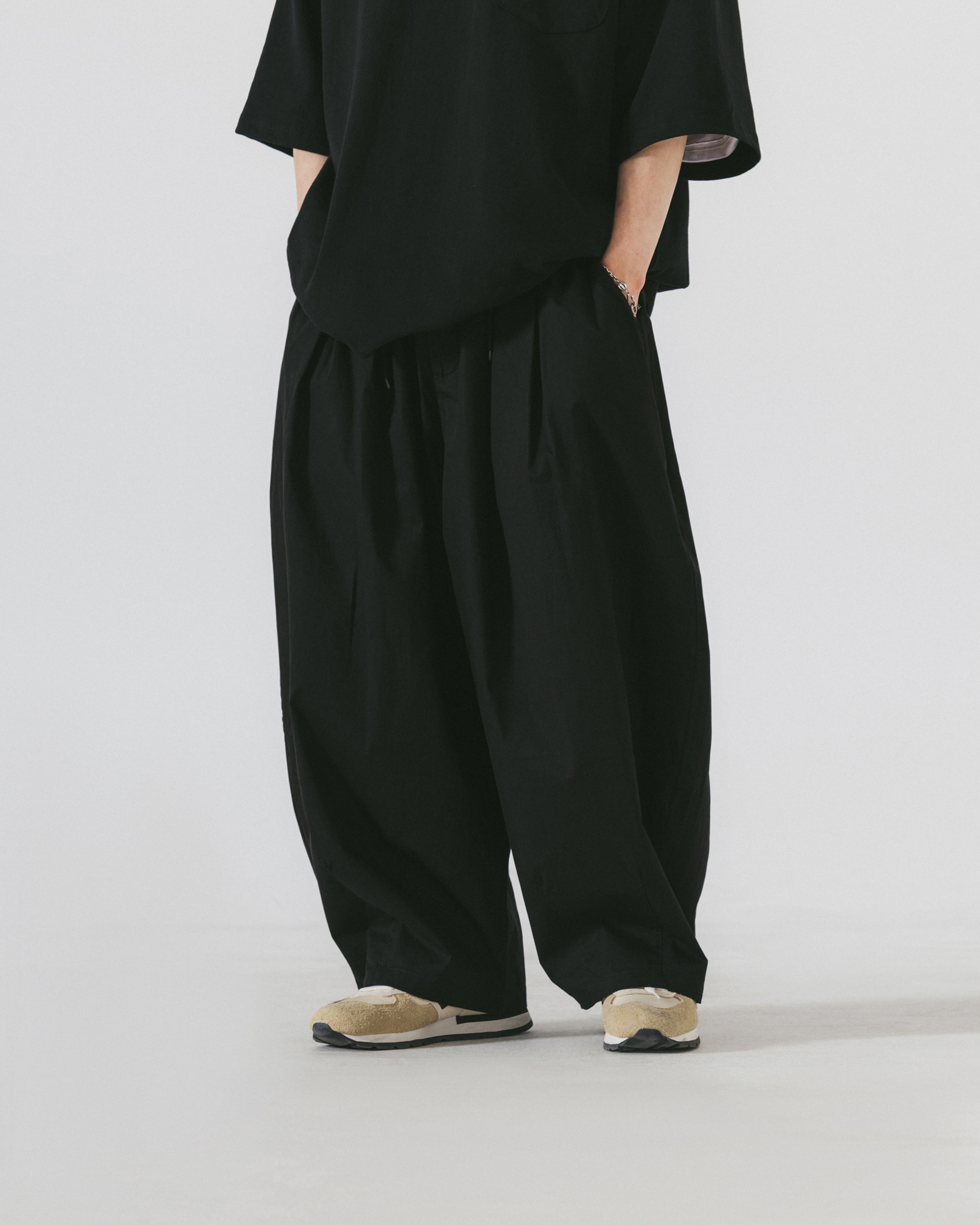 [AG] Essential Easy Balloon Pants - Black