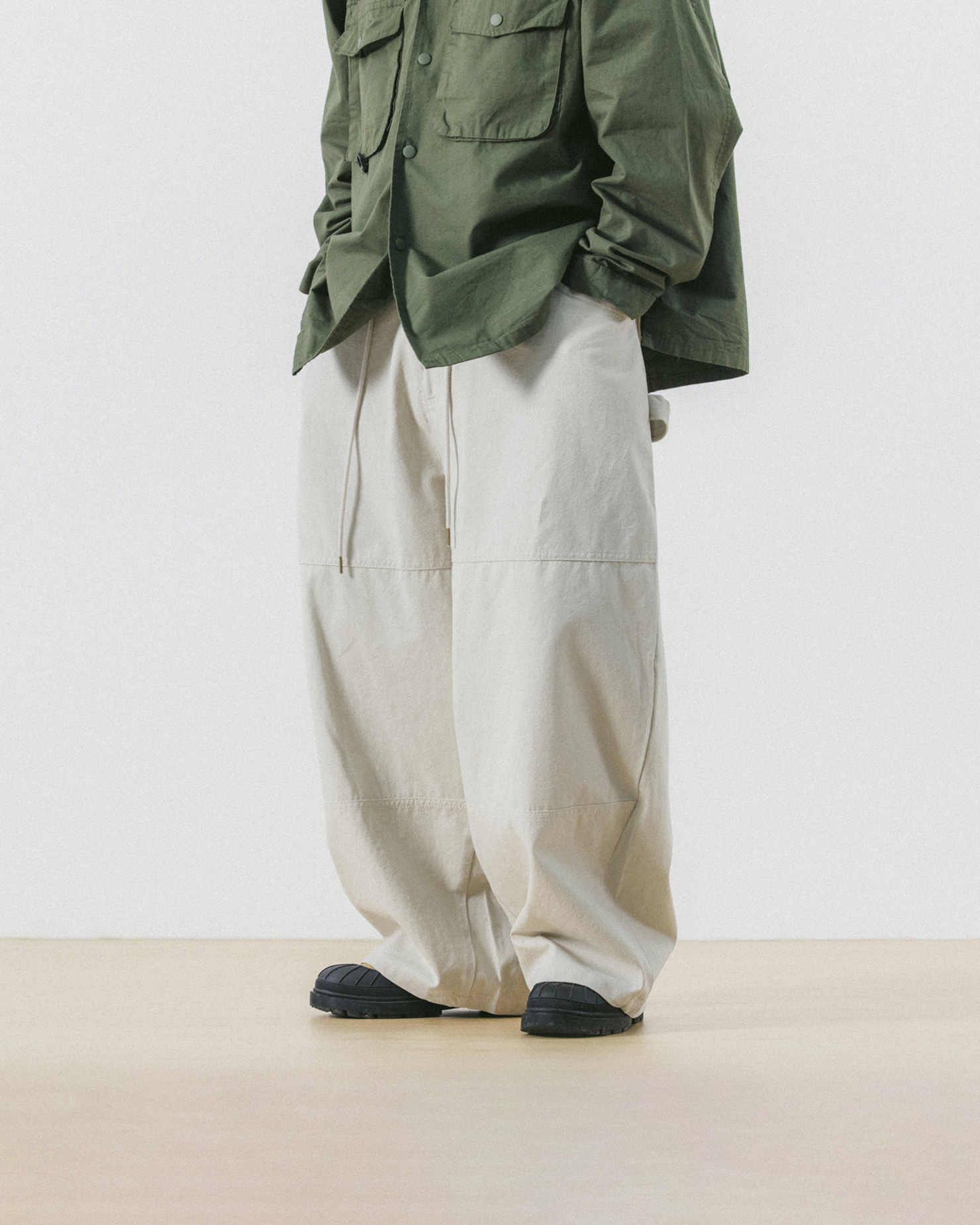 Carpenter Panel Balloon Pants - Beige