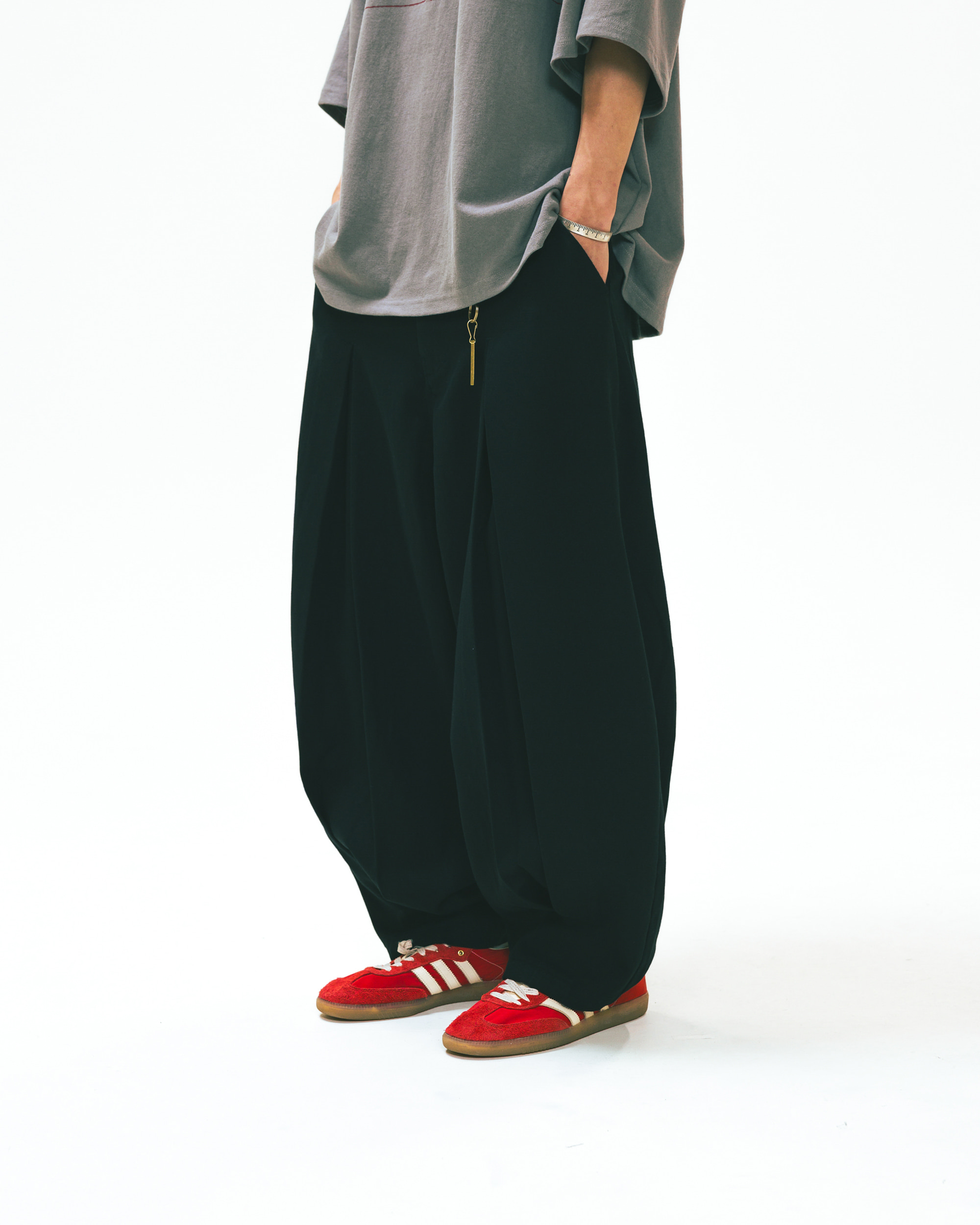 【ANGLAN】25SS★ [AG] Long Tuck Wing Balloon Pants AG] Long Tuck Wing Balloon Pants - Black - ANGLAN