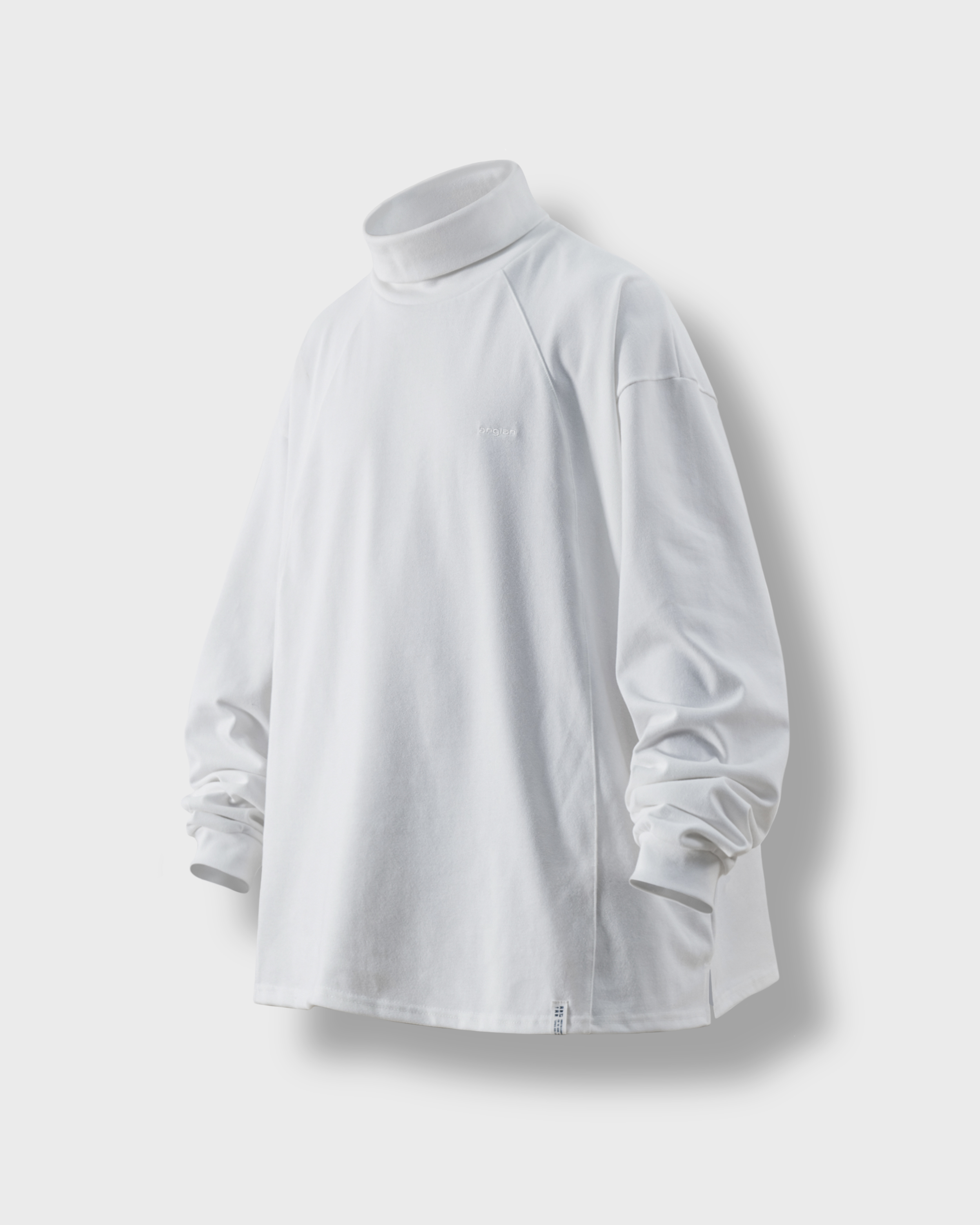 [AG] Oval Incision Turtle Neck Long Sleeve - White
