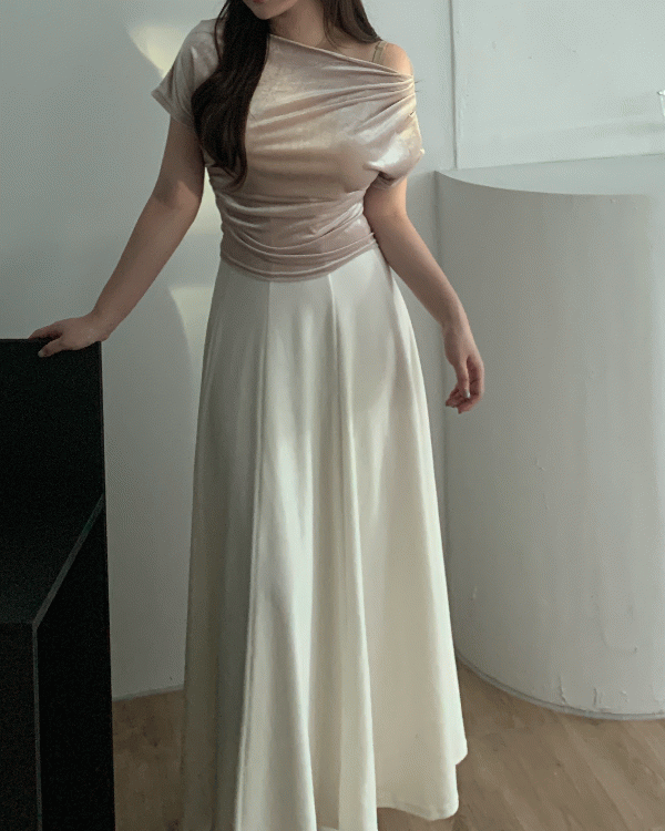 [무료배송]로얄 벨벳 오프숄더 드레이프 블라우스 티셔츠  3color