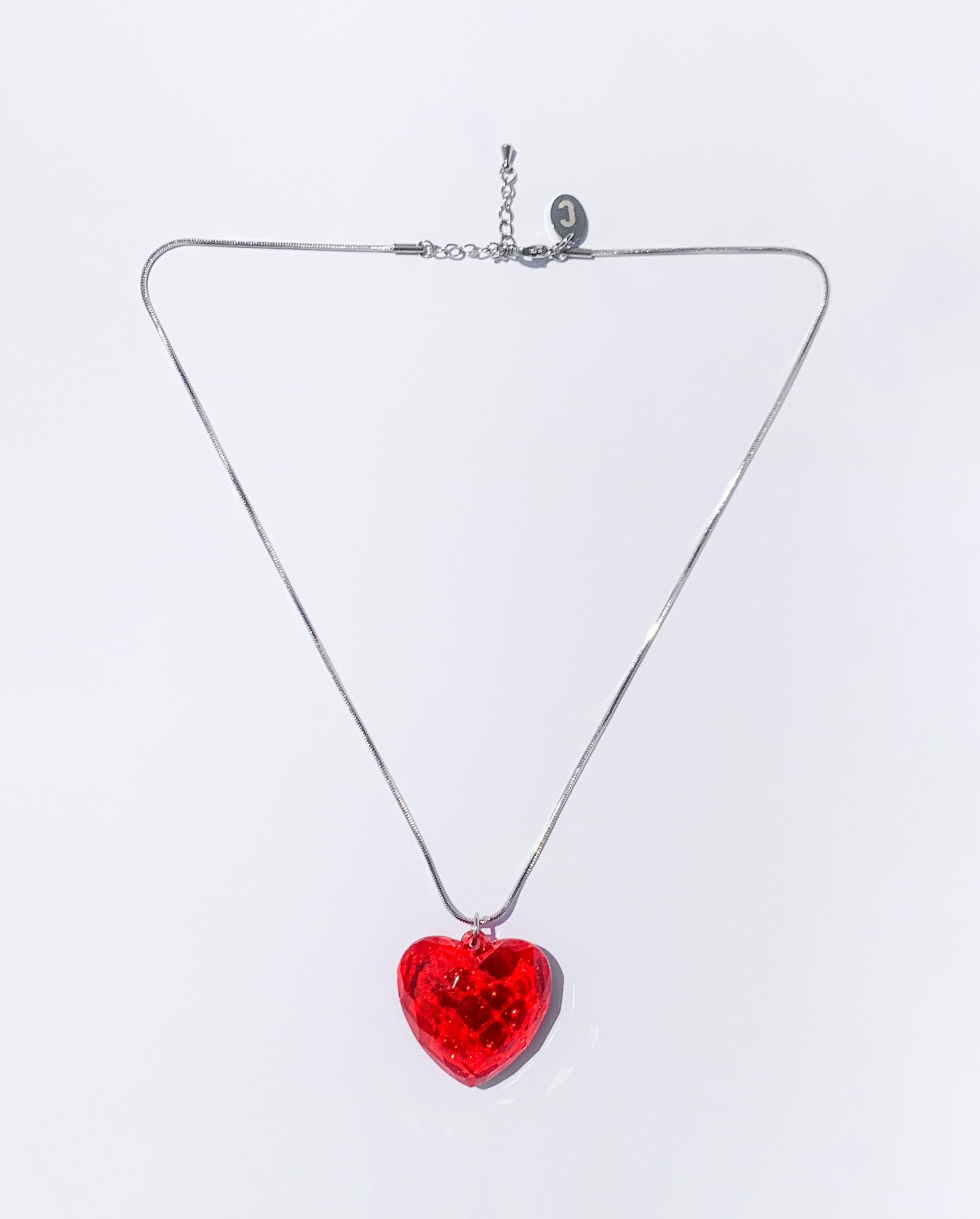 여성 주얼리, 하트 펜던트, 투명 플라스틱 하트, 뱀줄 목걸이, 스네이크체인 목걸이, 써클 목걸이, 하트 펜던트, 하트 목걸이, circle necklace, transparent heart necklace