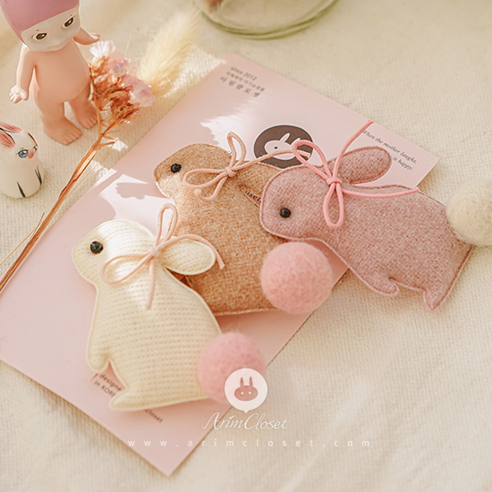 [13차제작] 아기토끼 꼬리 뽕실뽕실 &gt;.&lt; -  ivory &amp; pink &amp;brown bunny baby pin