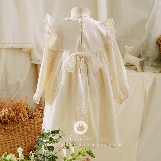 [Sale][other_design] 살랑이는 나비를 좋아하는 햇살나라 공주님 - lace ribbon vanilla tutu baby cotton dress