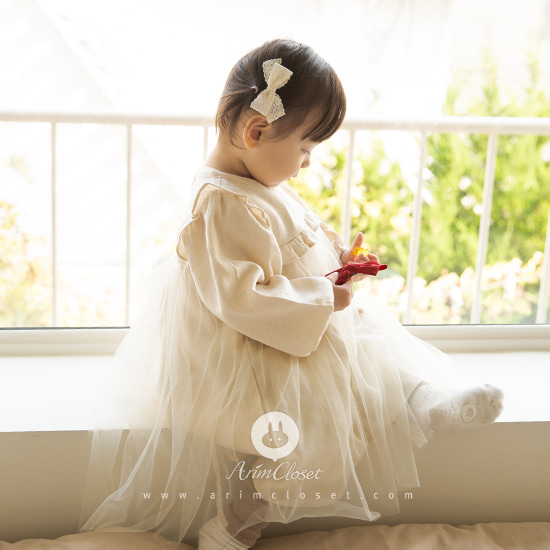 [16차제작중] 살랑이는 나비를 좋아하는 햇살나라 공주님 - lace ribbon vanilla tutu baby cotton dress