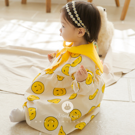 [2차제작] 모찌모찌 너의 볼 넘 귀욥다 !! - cute smile pattern yellow sailor baby cotton dress