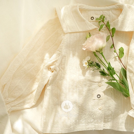쪼꼬미가 생각나는 민들레꽃이랑 비누향기 - cream color lace punching baby cotton sailor blouse