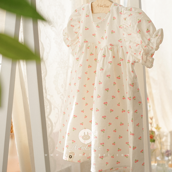 쪼꼬미가 제일 좋아하는 앵두나무 아래서 :) - cute pink cherry linen cotton baby dress