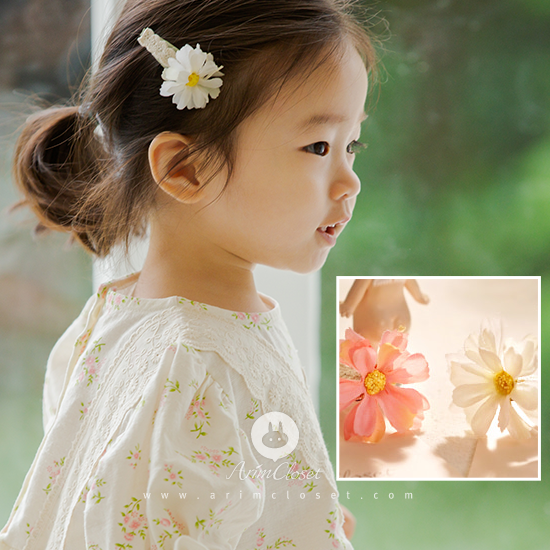 [5차제작] 쪼꼬미가 좋아하는 꽃 한송이 - pink &amp; white flower baby pin