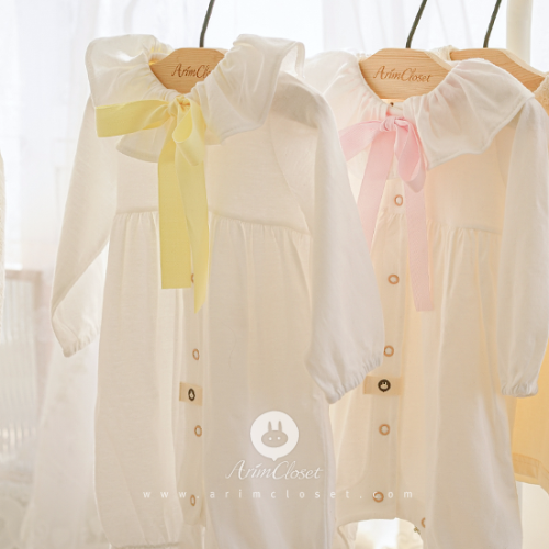 우리 아가랑 하양이 아가 구름이랑 :) - yellow or pink ribbon milk cotton baby all open bodysuit
