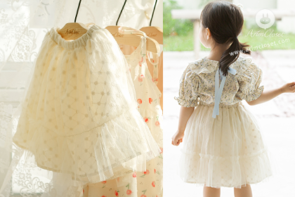 햇살이 어여쁜 날에, 쪼꼬미를 따라다니는 나비 :) -cream color so lovely baby lace point cotton tutu skirt