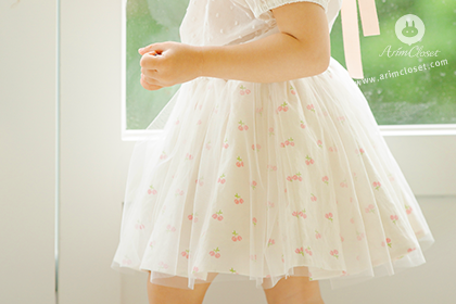 쪼꼬미가 제일 좋아하는 새콤한 앵두 한입 :) -  cute pink cherry linen cotton baby tutu skirt