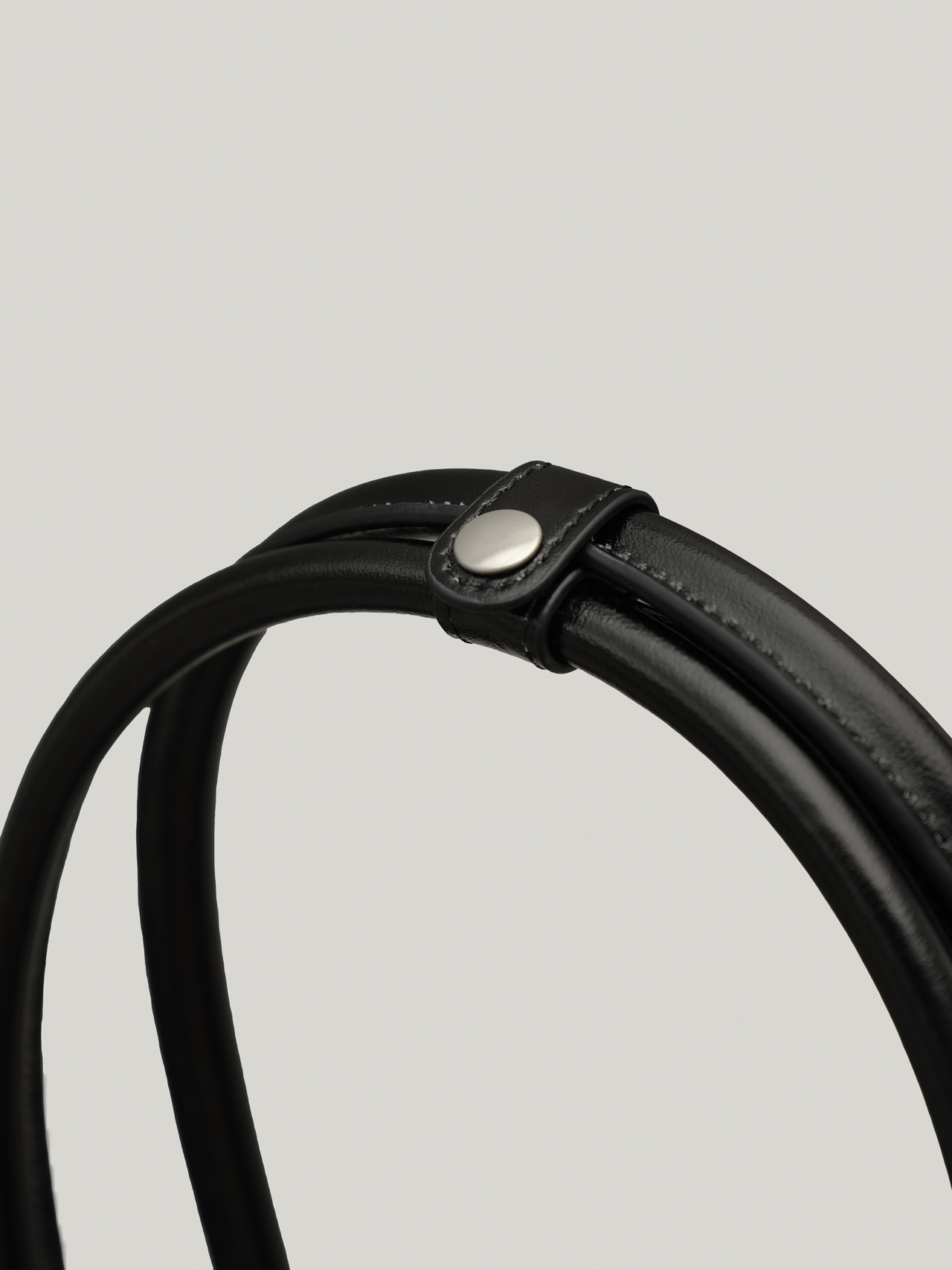 MONIQUE SHOULDER BAG (SOFT BLACK) - Atelier de LUMEN