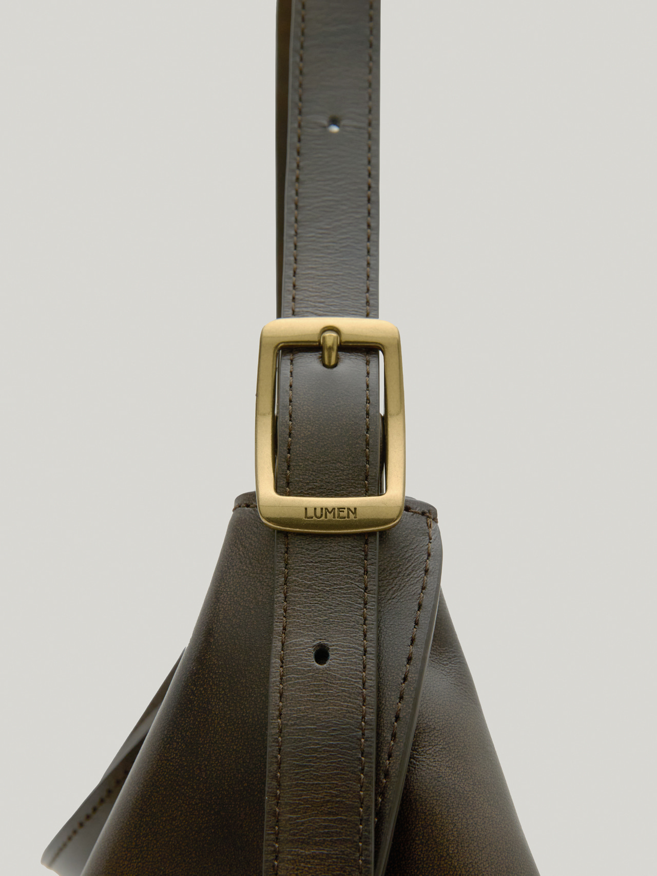 ARETE BAG (BRUSHED BROWN) - Atelier de LUMEN