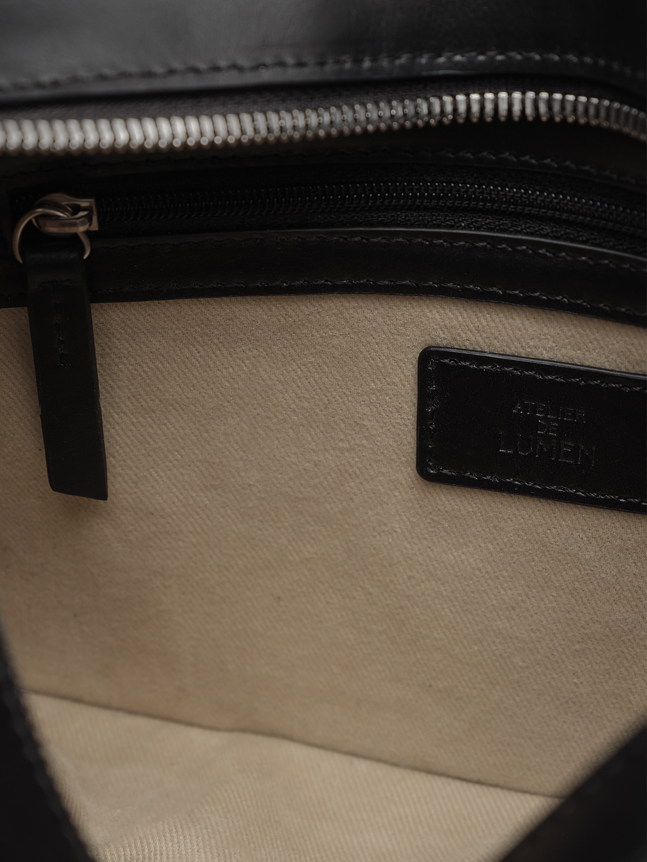 COTE BAG (SOFT BLACK) - Atelier de LUMEN