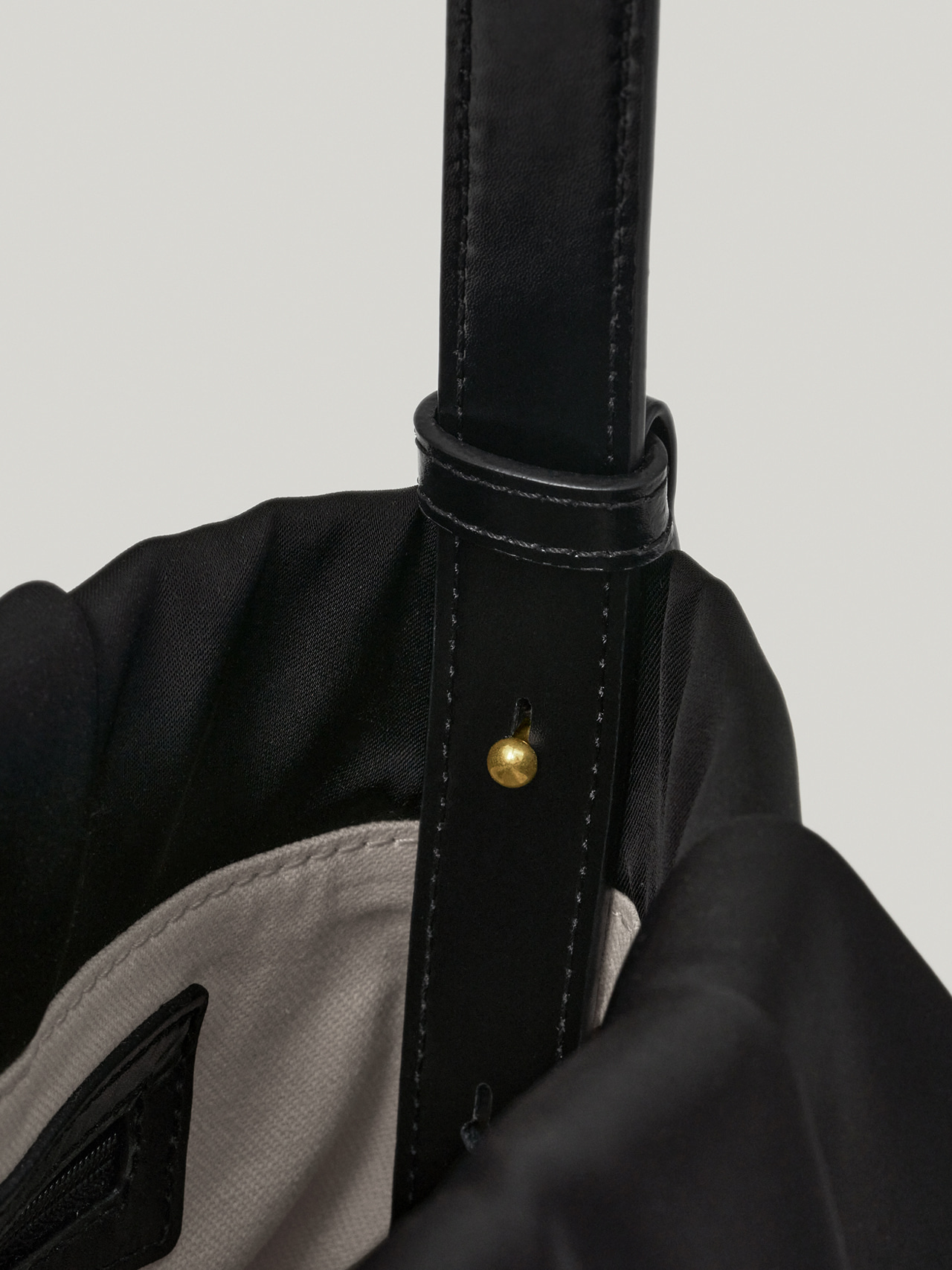 FANTINE BAG (SOFT BLACK) - Atelier de LUMEN