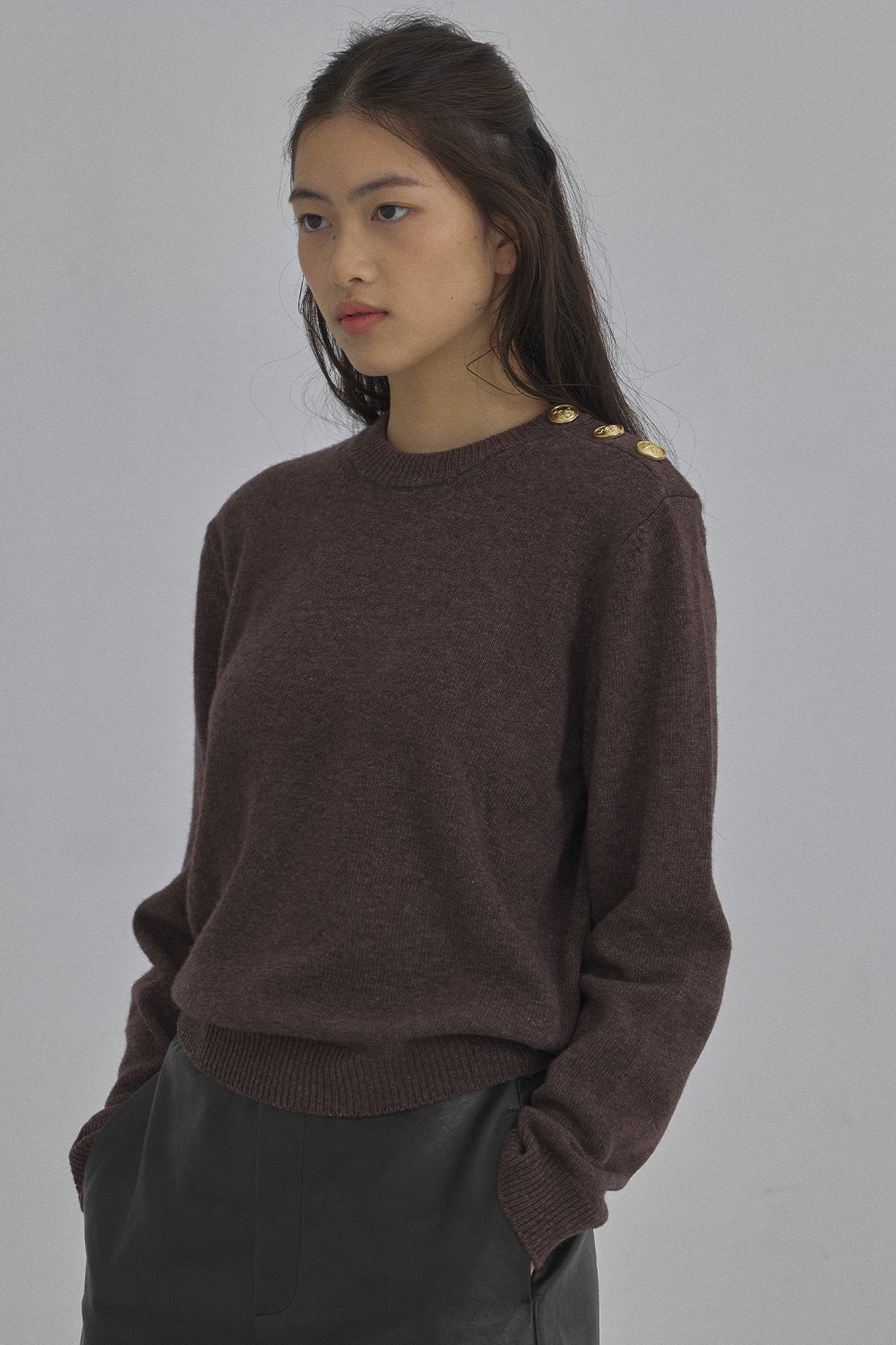 Shoulder Gold Accentuated Knitwear