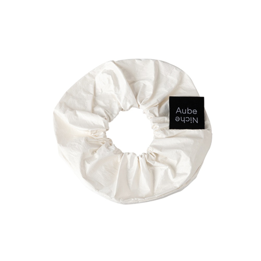 LIS WATER SCRUNCHIE_GLOSSY IVORY
