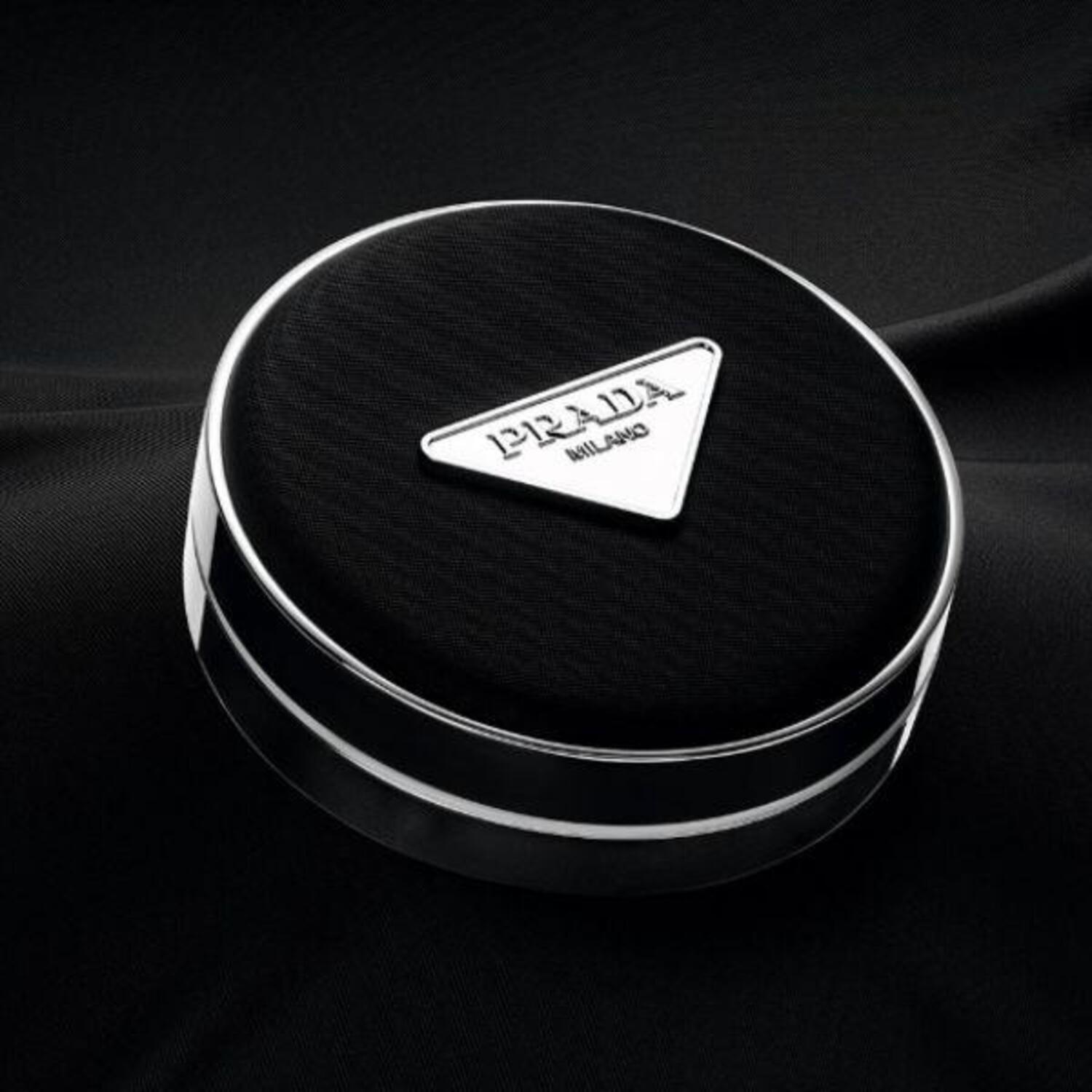 PRADA Reveal Mesh Cushion SPF50+ PA++++ 12g Best Price and Fast