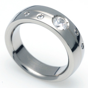 TW-003 DIA - TATIAS, Titanium Ring set with Diamonds