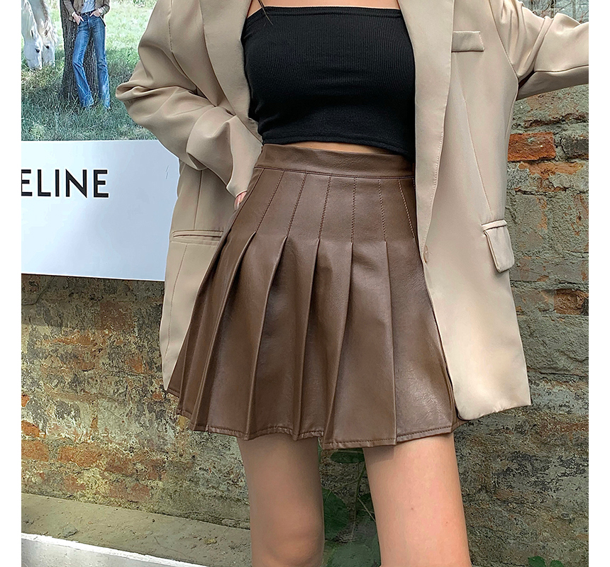 mini skirt model image-S1L19