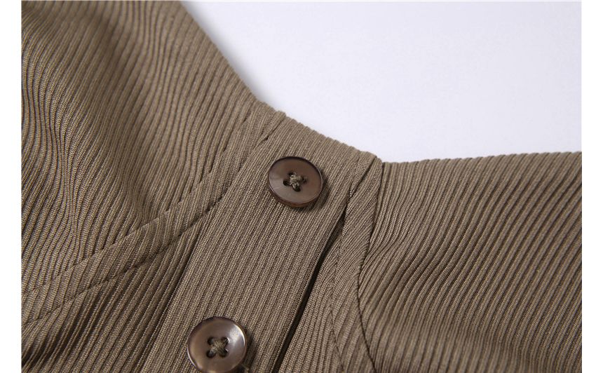 suspenders skirt/pants detail image-S1L34