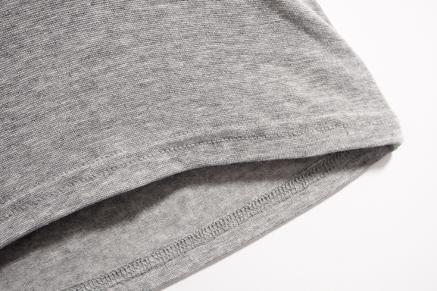 long sleeved tee detail image-S1L18