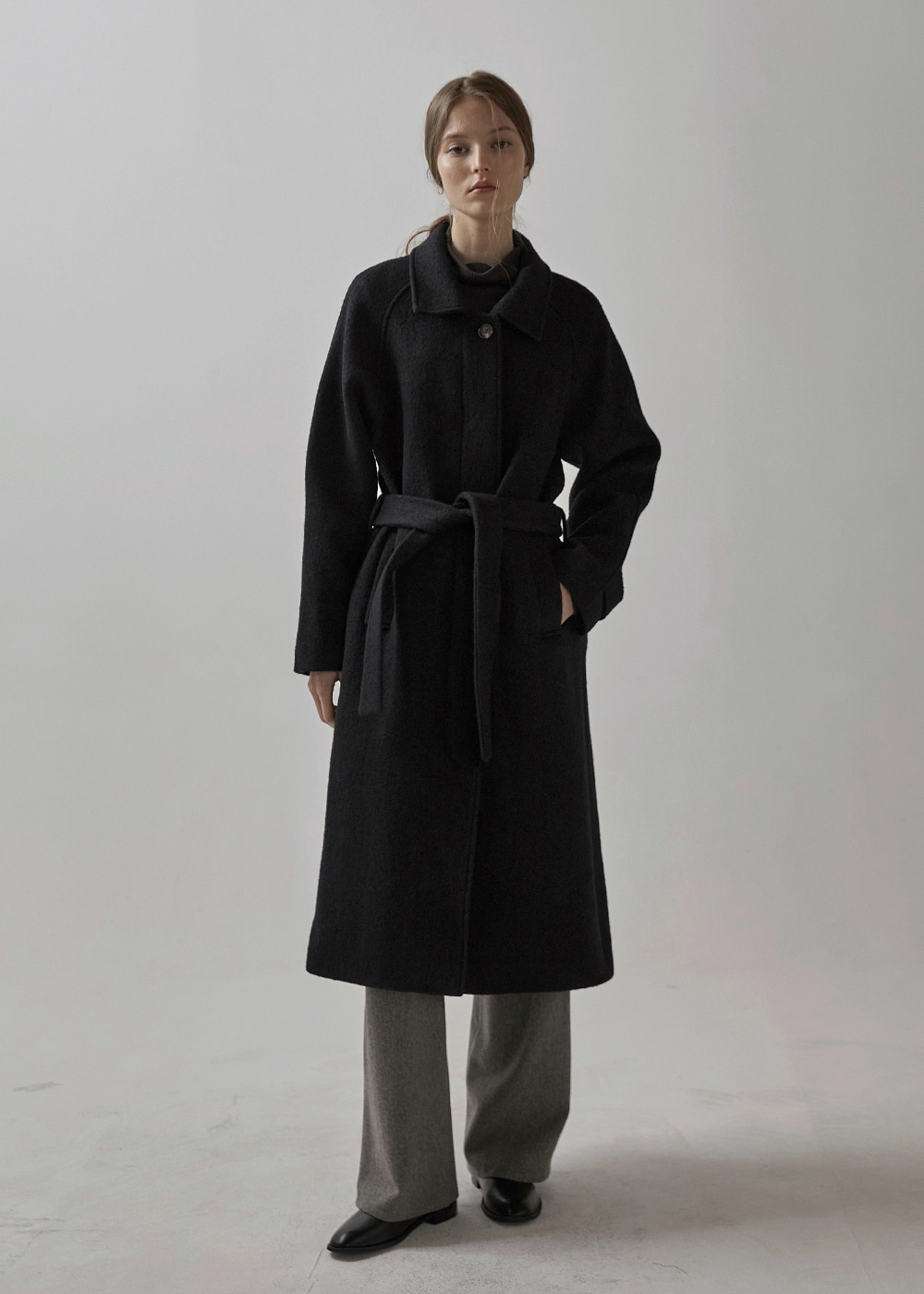블루브릭,Balmacaan belted coat (black)