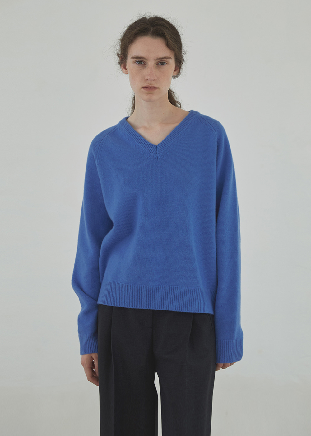 블루브릭,V-neck pullover knit (aqua blue)