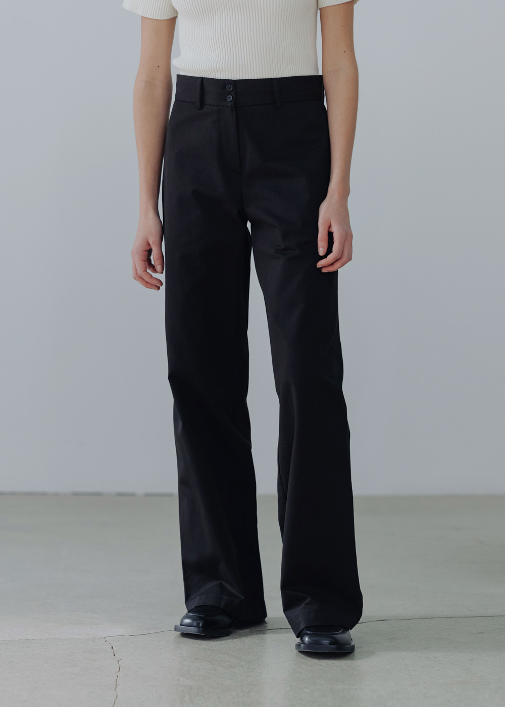 블루브릭,Low-rise cotton pants (black)