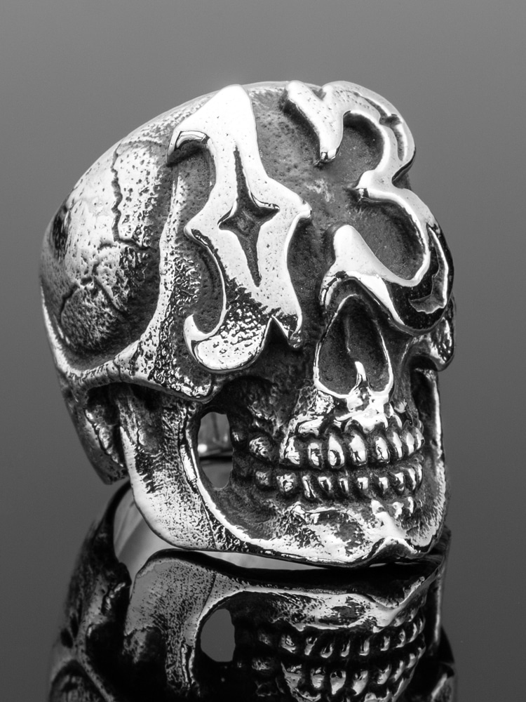 13 SKULL RING